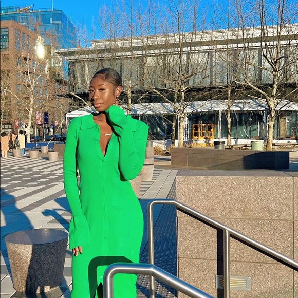 Long sleeve midis green buttoned dress - Picture 2 of 4